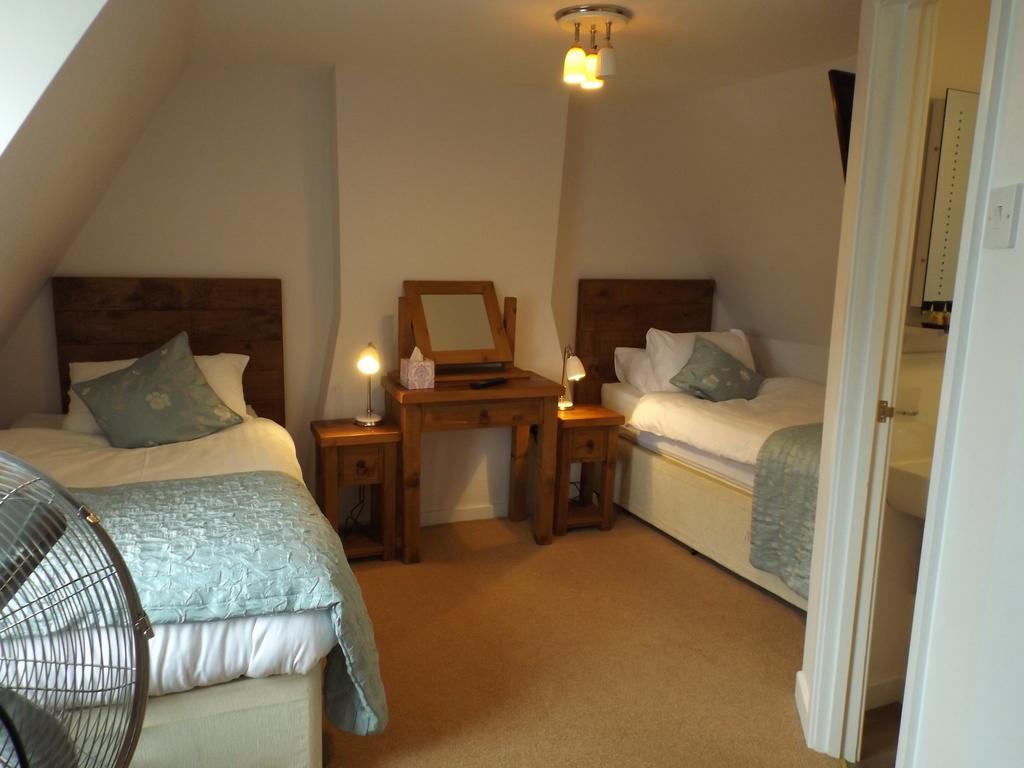 Old Riverview Guest House Earith Zimmer foto